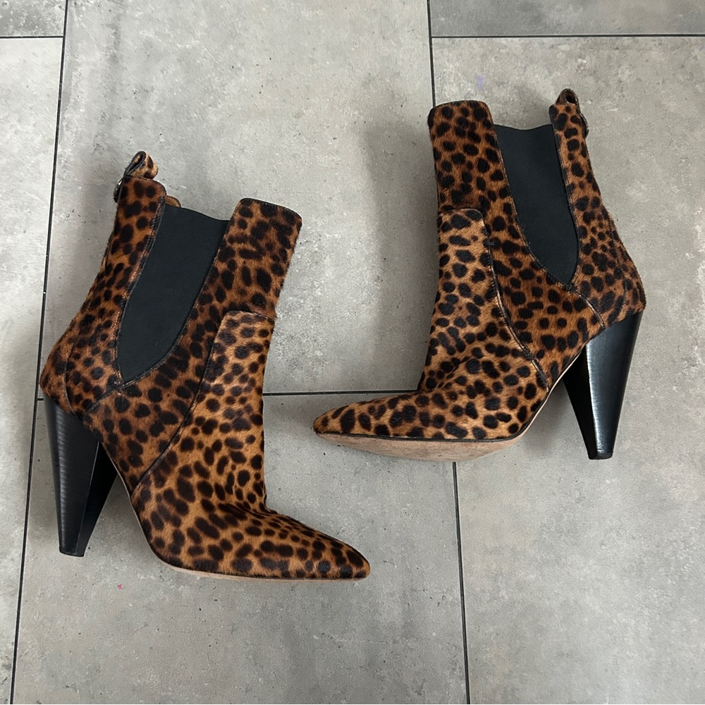 Veronica Beard Landon Calf Hair Leopard Print Heel Ankle Boots 39
